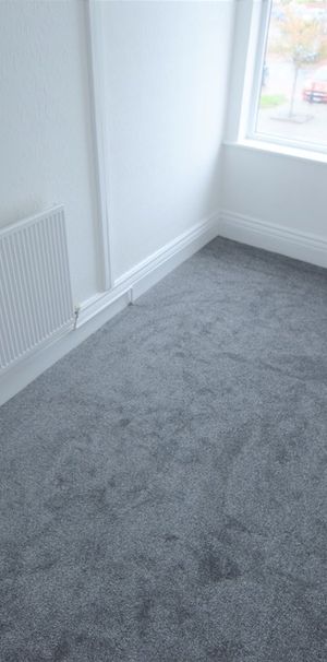 To Let 2 Bed Flat - Photo 1