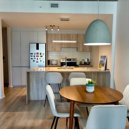 Appartement 3 1/2 au EOLIA Dix30 - Photo 3