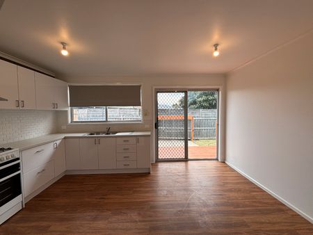 THREE BEDROOM RENOVATED UNIT - Photo 5