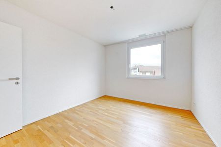 3.5 Zimmer, 97 m², 2. Stock - Photo 2