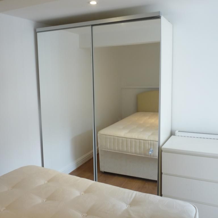 1 bedroom flat to rent - Photo 1