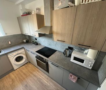 Studio Flat, Neuchatel Road, SE6 - Photo 3