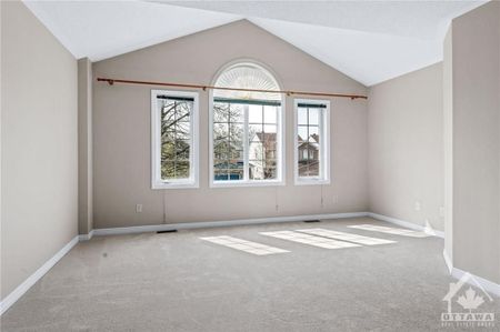 For Lease - 9 ARMAGH Way, Barrhaven, Ontario - Photo 3