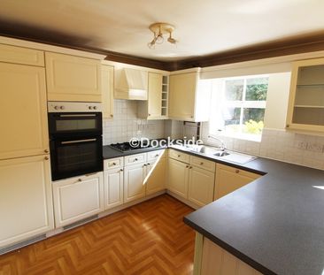 4 bed house to rent in Fennel Close, Rochester, ME1 - Photo 5