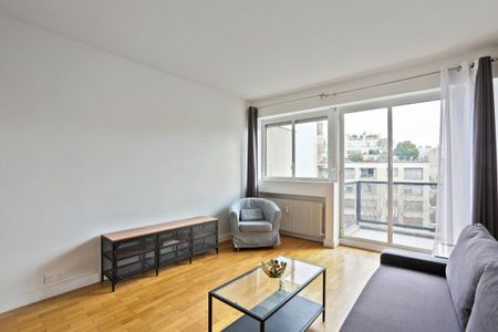 Location Appartement 1 pièce Meublé 32m² PARIS 16ème - Photo 4