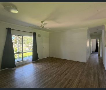 3-Bedroom Home in Ideal Location! - Photo 1