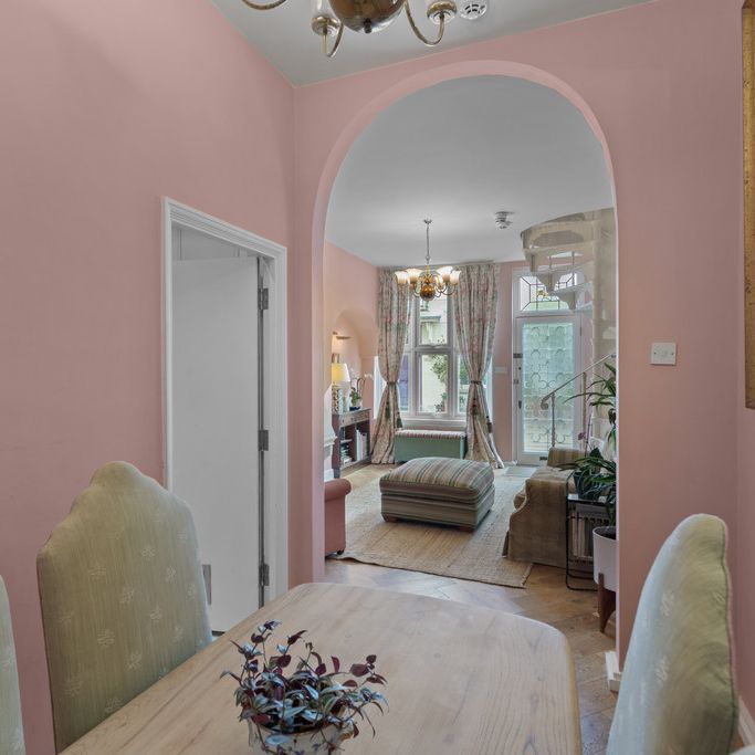 Ennismore Mews, Knightsbridge SW7 - Photo 1