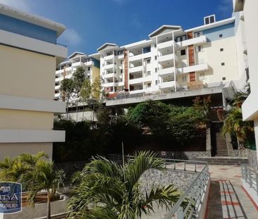 Location Appartement 2 pièces 46m² ST DENIS 97400 - Photo 3