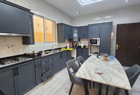 For annual rent, a fully furnished villa in Al Zah - Photo 4