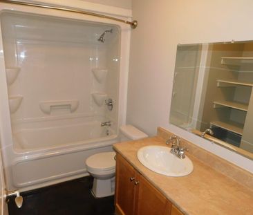 FOR RENT – 70 Ochterloney Street, Suite 308, Dartmouth, Nova Scotia - Photo 5