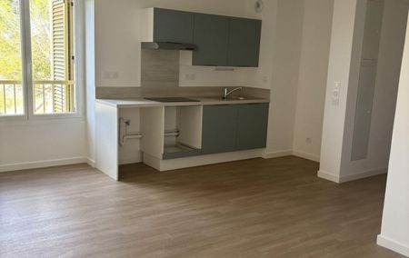 Location Appartement P2 neuf Castelnau-le-lez - Photo 2