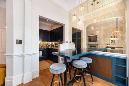 Three-room apartment with terrace in Bolton Gardens, SW5, London - Photo 2