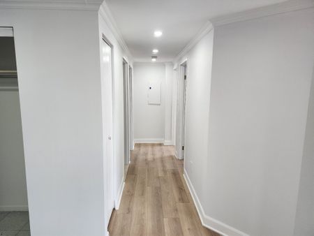 Condo for rent, Montréal (Saint-Laurent) - Photo 2