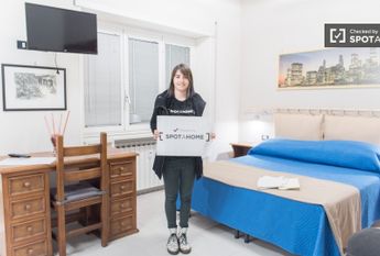 Mieszkanie na wynajem - 65 m² - 2 pokoje Roma Lacjum