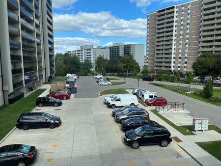 For Lease - 37 Antrim Crescent Unit# 301, Toronto, Ontario - Photo 4