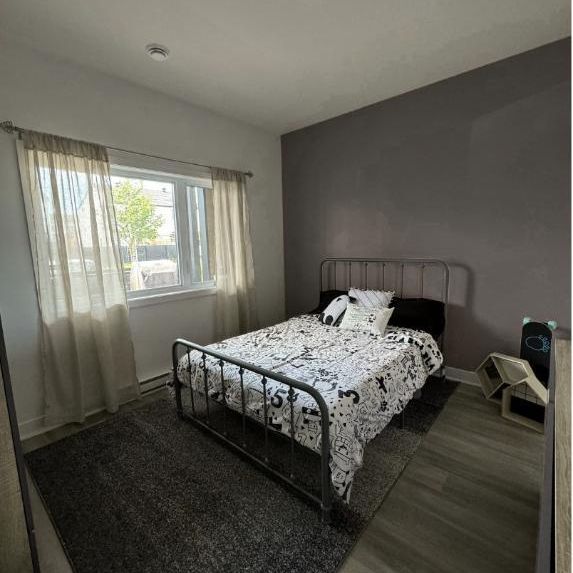Superbe logement à louer au rez-de-chaussée NOVEMBRE - DECEMBRE 2100$ LA PREMIERE ANNEE + 1 MOIS GRATUIT - Photo 1