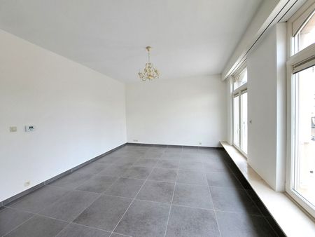 RUIM APPARTEMENT OP DE GROTE MARKT VAN LIER - Photo 2