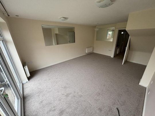 3 bedroom townhouse to rent - Photo 1