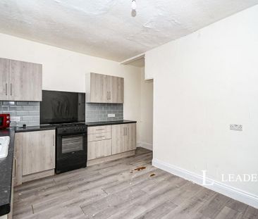 2 bedroom terraced house to rent - Photo 5