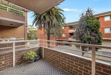 Fantastic One Bedroom! - Photo 5