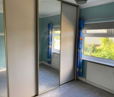 3 Bed Semi-Detached House, Brian Place, LS15 - Photo 2