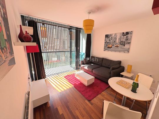 Burton Place, Castlefield - Photo 1
