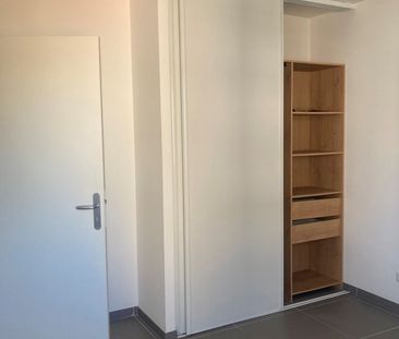 Appartement 3 pièces 53m2 MARSEILLE 5EME 814 euros - Photo 6