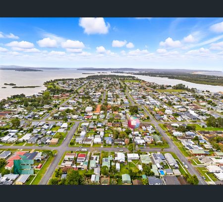 8 Moxey Street, Swansea, NSW 2281 - Photo 4