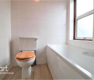 3 bedroom maisonette to rent - Photo 2