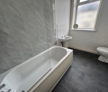 Emma Street - Photo 1