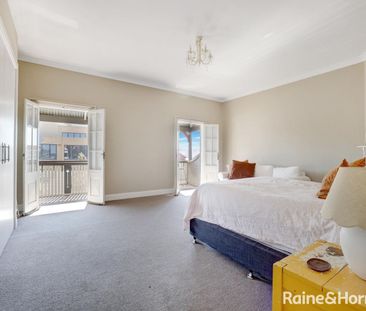 CHARMING 3 BEDROOM TERRACE Available NOW!!! - Photo 3