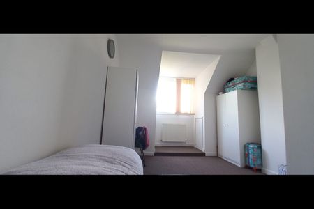 3 Bed Terraced House, Isandula Road, NG7 - Photo 4