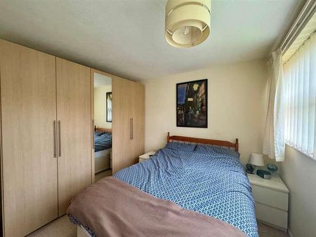 Chestnut Courtavenue Roadmalvernworcestershire, WR14 - Photo 3