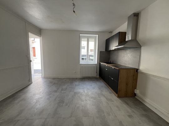 Appartement RUE JEAN DE LA FONTAINE - Photo 1