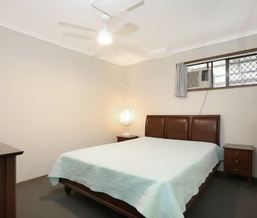 FURNISHED ONE BEDROOM IN ASHMORE INCLUDING INTERNET & FOXTEL - Photo 5
