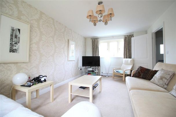 4 bedroom detached house to rent - Photo 1