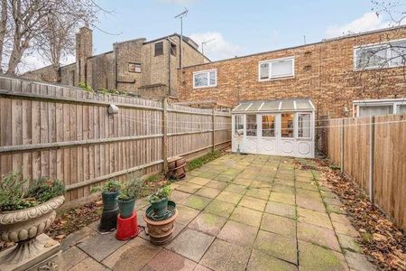 Woodbourne Close, Streatham Hill, SW16 - Photo 4