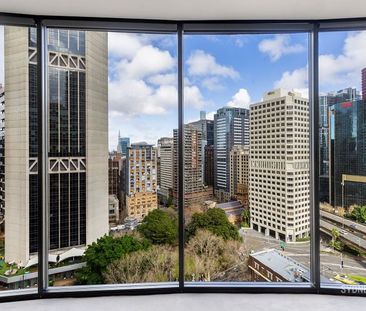 IMPRESSIVE APARTMENT WITH EXCELLENT VIEWS | Unfurnished - Photo 1