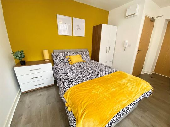 Studio to rent - Photo 1