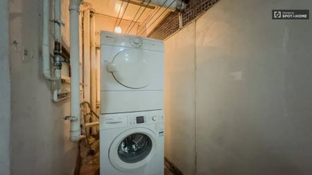 Carrer de València, Barcelona, Catalonia 08015 - Photo 5