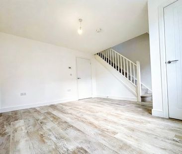 Nonsuch Avenue, Stratford-upon-Avon, CV37 - Photo 4