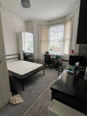 Room in a Shared House, Umfreville Road, N4 - Photo 2