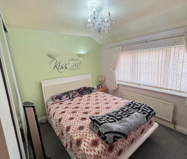 3 bedroom apartment to rent - Photo 3