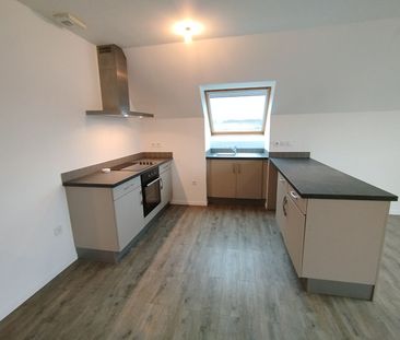 Location Appartement 3 pièces 61m² PERENCHIES 59840 - Photo 3