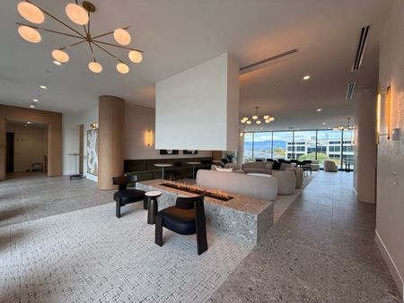 MOVALA: Brand New 2 Bdrm with Lakeview - Photo 2