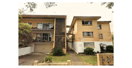 Stylish, Light-Filled Apartment in the Heart of Toowong - Photo 3