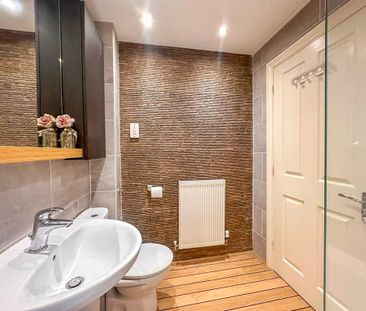 2 bedroom end of terrace house to rent - Photo 6