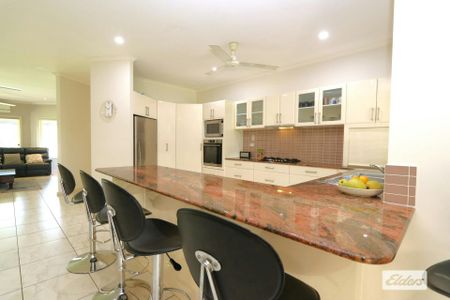 RURAL LIVING - Spacious, quiet & secure - Photo 2