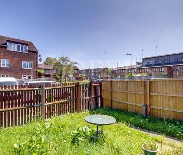 Mandela Close, London, NW10 - Photo 1