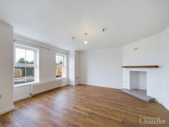 14 The Cottages, Upper Springfield Road, Belfast, BT17 0NB - Photo 1